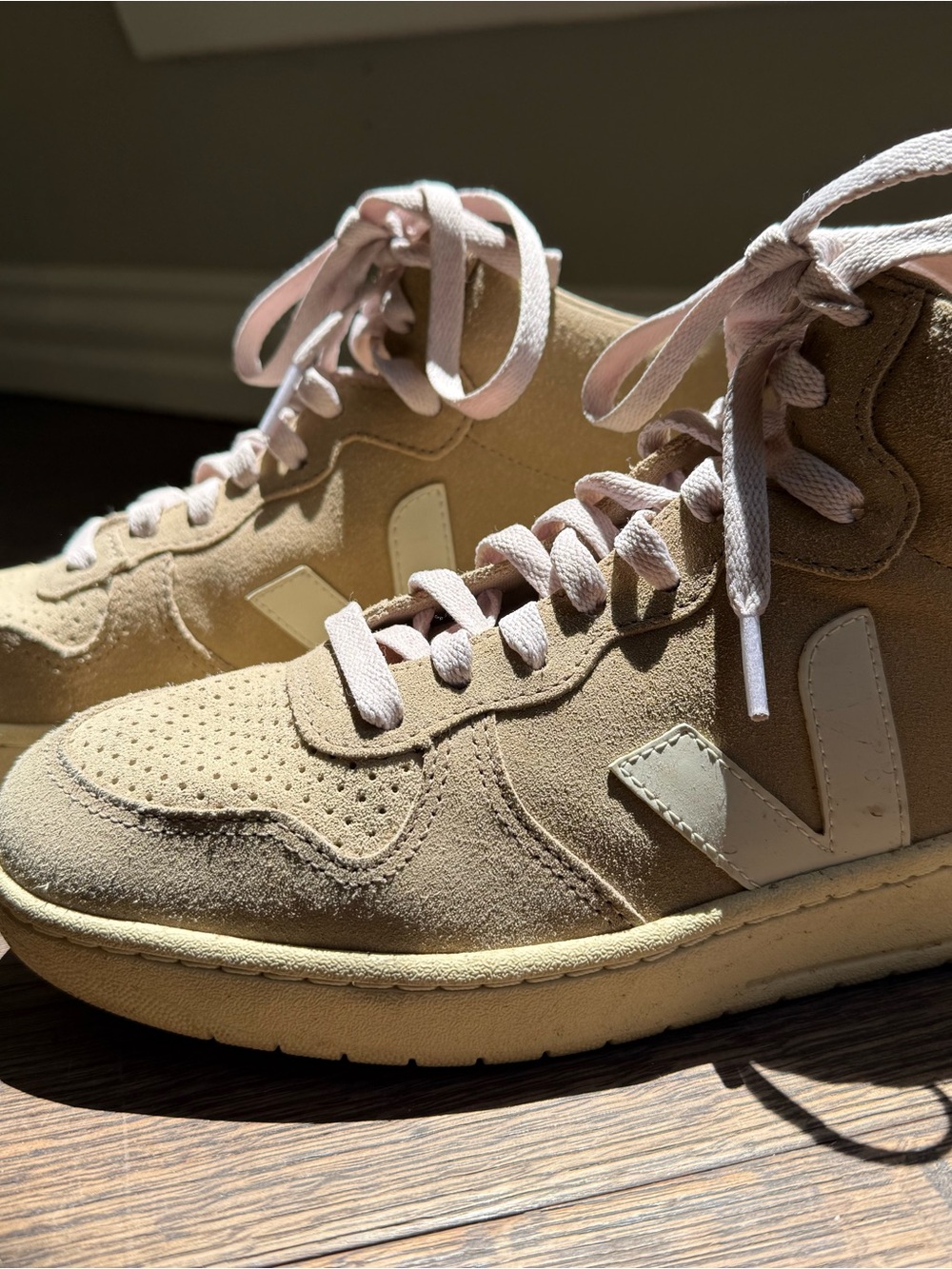 Veja Beige Suede Mid-Top Sneakers with White V - Picture 2 of 2
